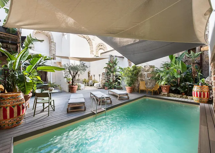 Porta Di Castro Boutique Hotel & Pool